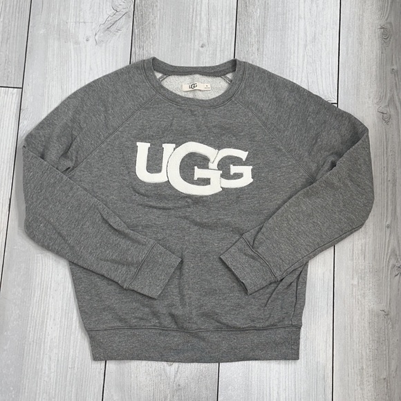 !SOLD! UGG Fuzzy Logo Crewneck Sweatshirt - Picture 2 of 5